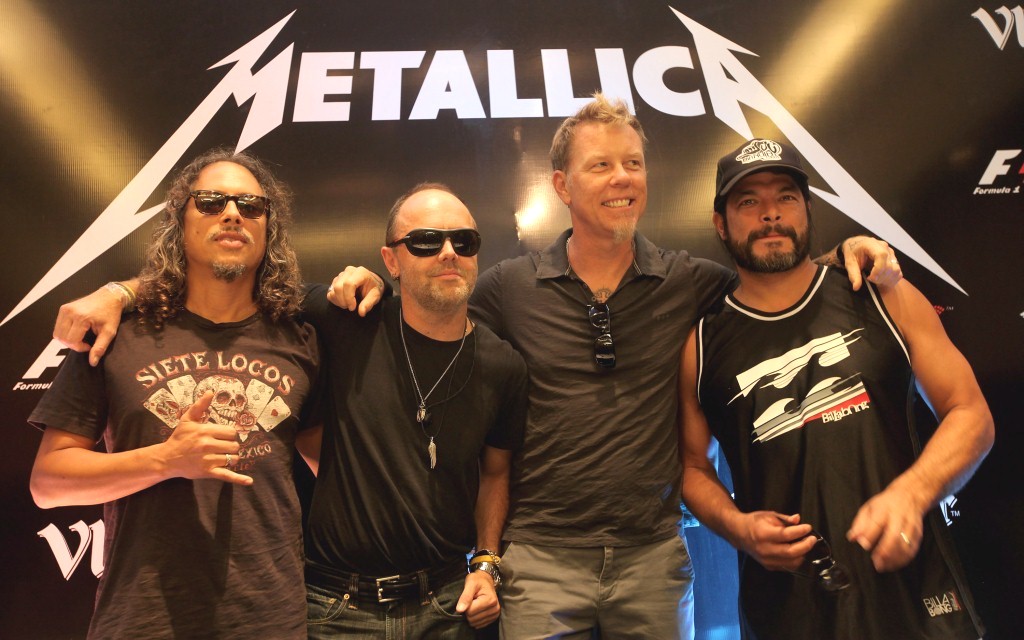 Metallica работает над новым альбомом и представляет новый мерч для спецодежды